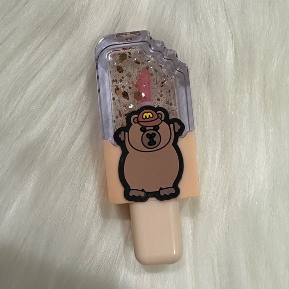 3-Pack Capybara Popsicle Lip Gloss – Cute Glitter Bear Design - Picture 3 of 4